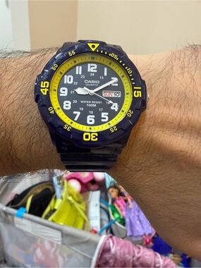 Casio MRW-200HC-2BV Men's Diver Style Analog Watch - Navy Blue & Yellow